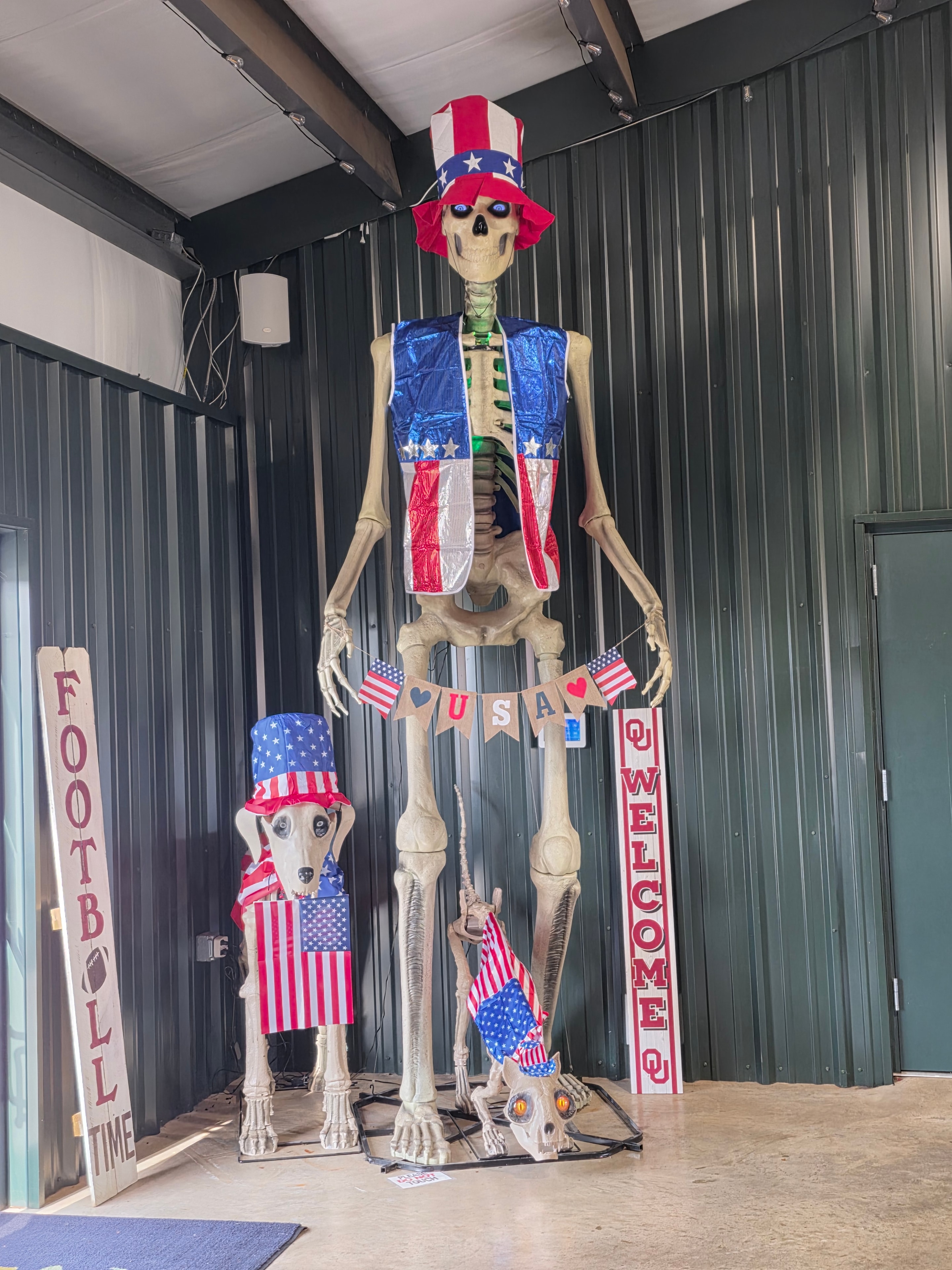 Patriotic 4th of July display at Jungle Ice
