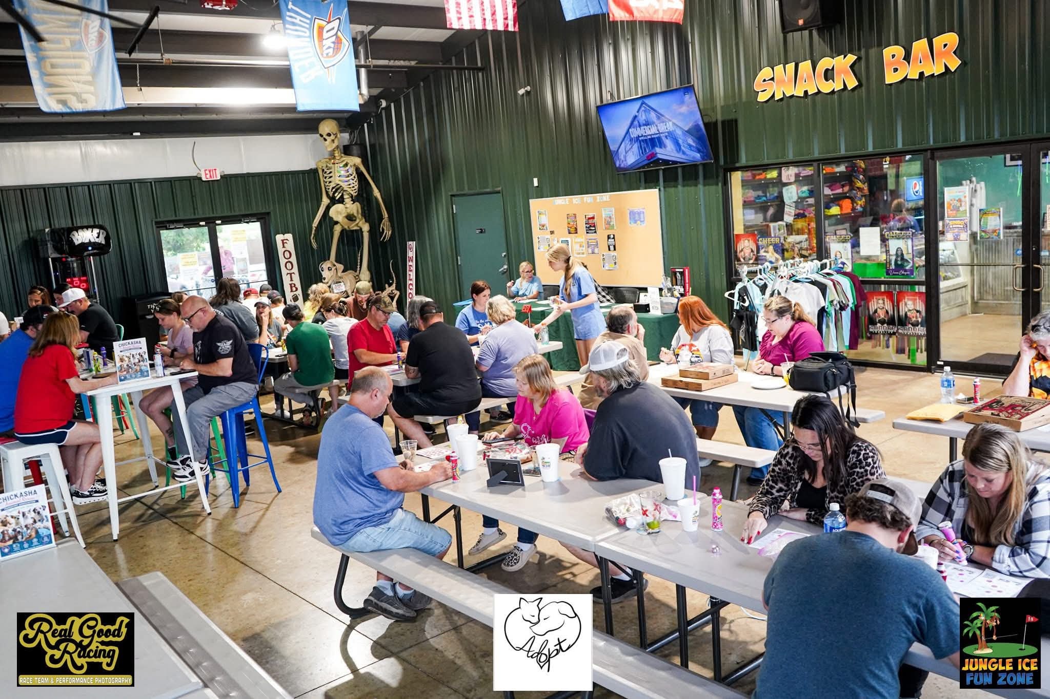 Families playing Singo at Jungle Ice Fun Zone